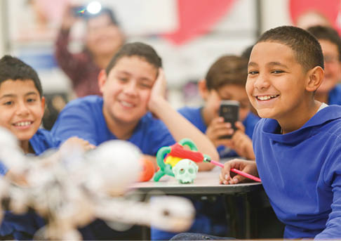 Students in robotics class, El Paso ISD